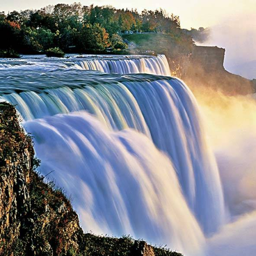 niagara-falls-mist-880x592.jpg